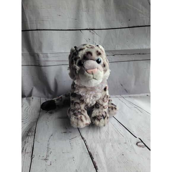 2018 Wild Republic 11" Grey Snow Leopard Plush Toy Black Spots/Pink Nose - Picture 1 of 7